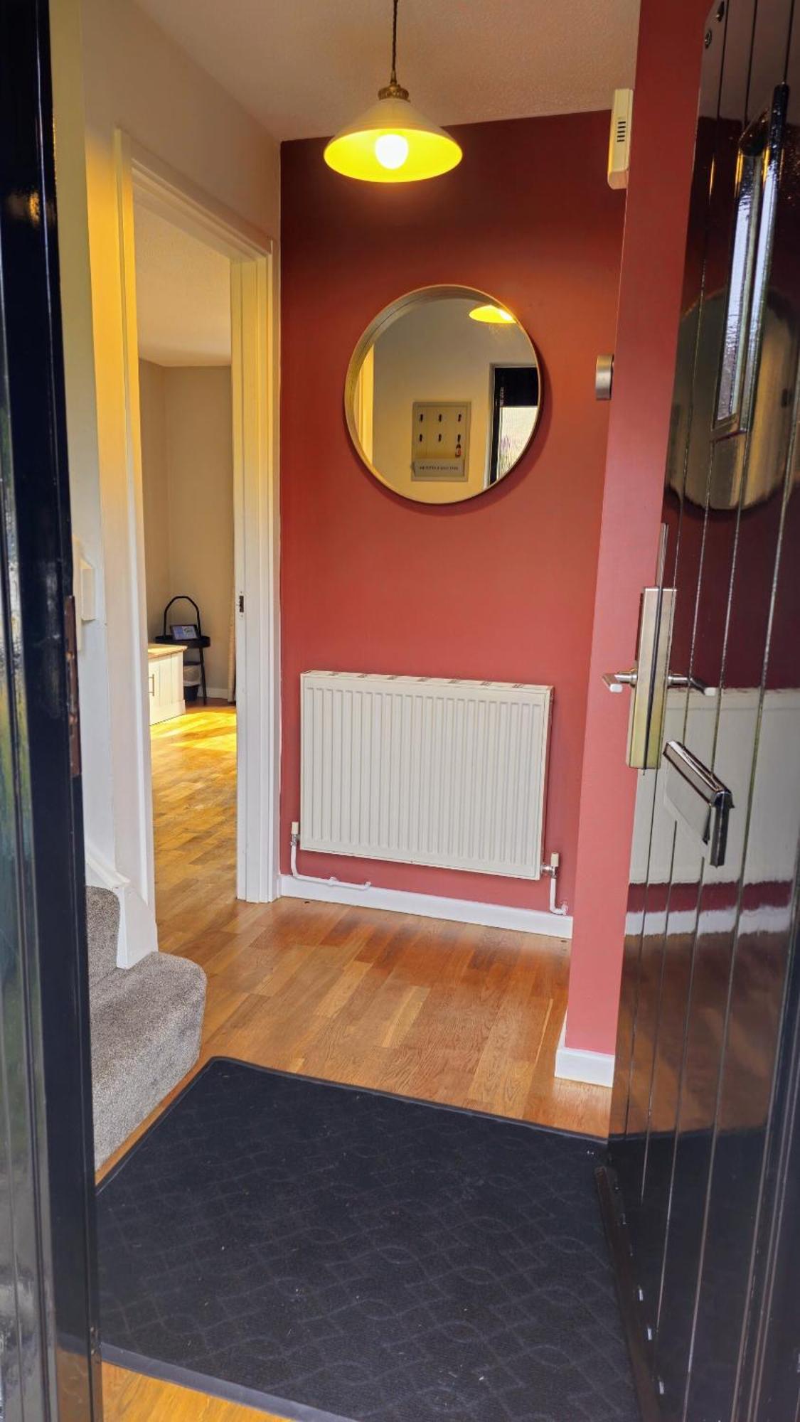 Grassmere - 3 Bed House With Private Garden Horley Exterior photo
